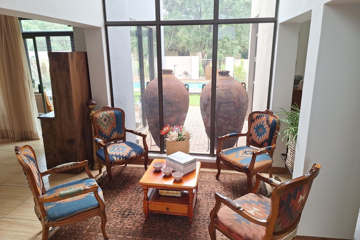 Step into perfection: Your immaculate, ready-to-move in dream home awaits - Photo 4