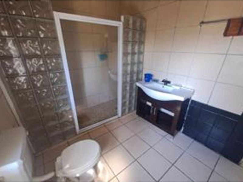 House For Sale in Deneysville - Photo 5