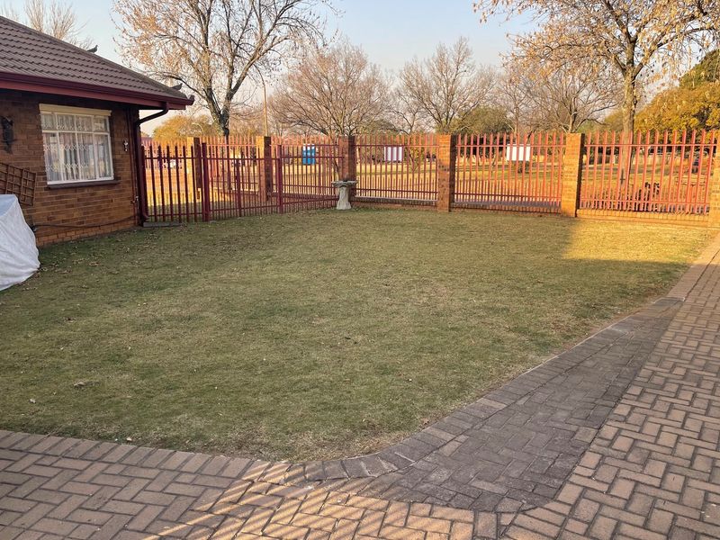 Located in a Good Area!!! - Photo 3