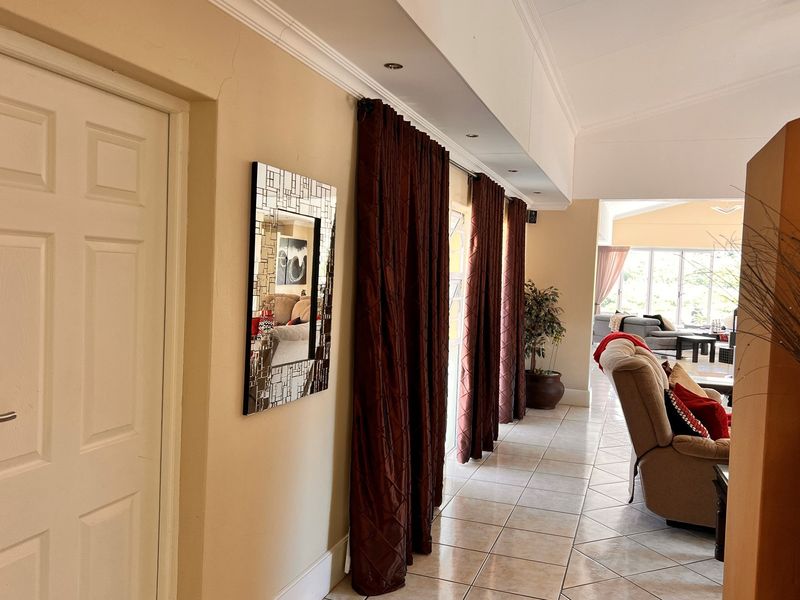 For sale the perfect blend of rustic charm and modern luxury on The East Coast of East London - Photo 9