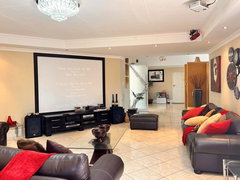 For sale the perfect blend of rustic charm and modern luxury on The East Coast of East London - Photo 10