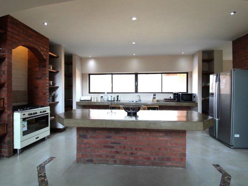 Zebula Golf Estate and Spa: A Luxurious 4 Bedroom, double storey Retreat in the Bushveld - Photo 4