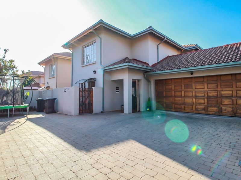 Modern Townhouse Rental in Amberfield Heights Estate - Photo 6