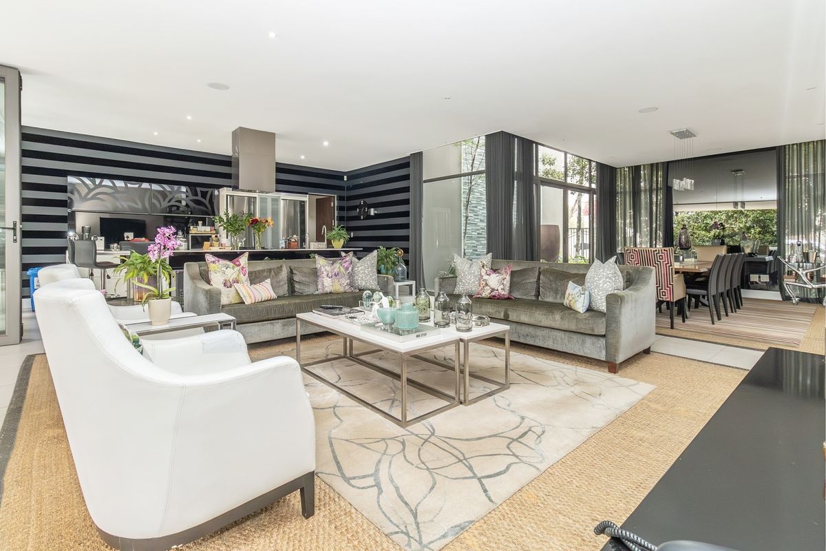 Luxurious and Secure Living in Morningside, Johannesburg - Photo 3