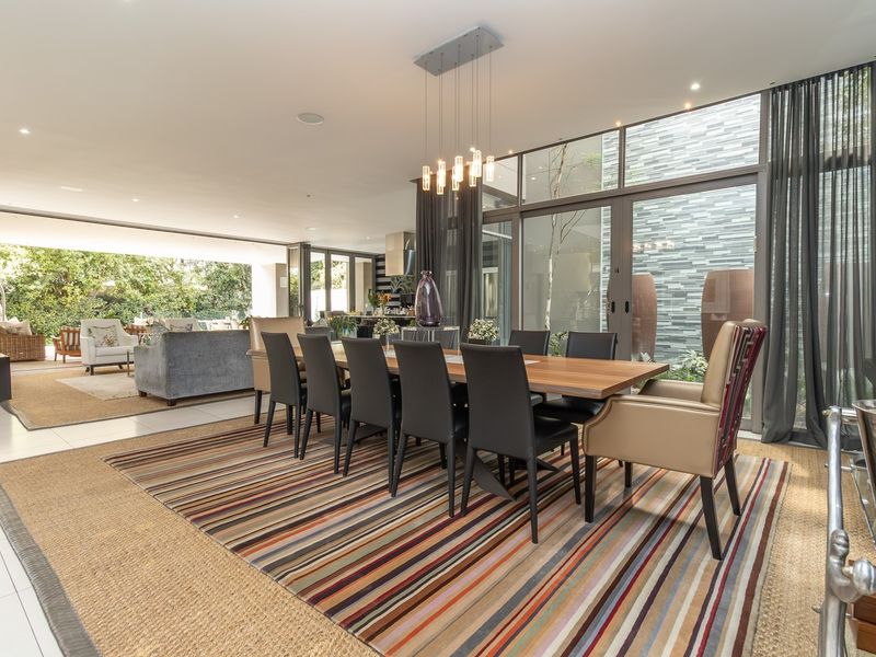 Luxurious and Secure Living in Morningside, Johannesburg - Photo 7