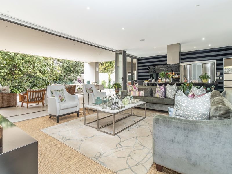 Luxurious and Secure Living in Morningside, Johannesburg - Photo 2