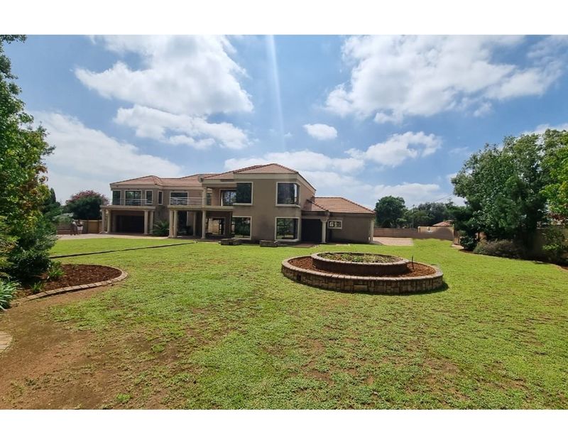 "Luxury Potential Guesthouse : Urban Oasis - Photo 9