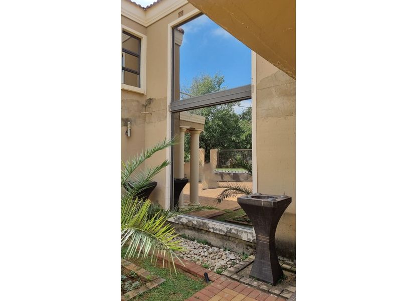 "Luxury Potential Guesthouse : Urban Oasis - Photo 5