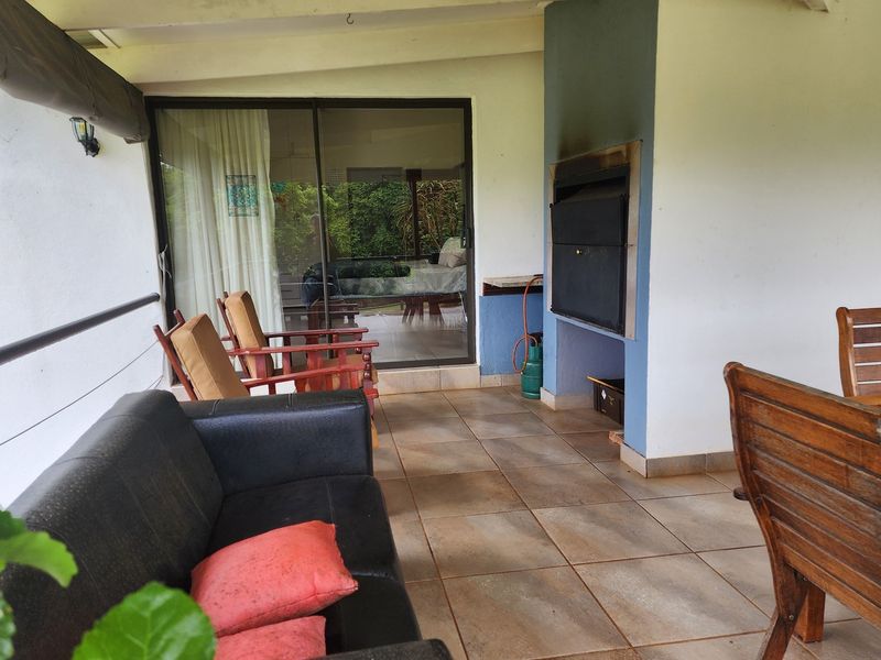 Sophisticated and Spacious 3-Bedroom Home with Exquisite Views and Exceptional Features - Photo 3