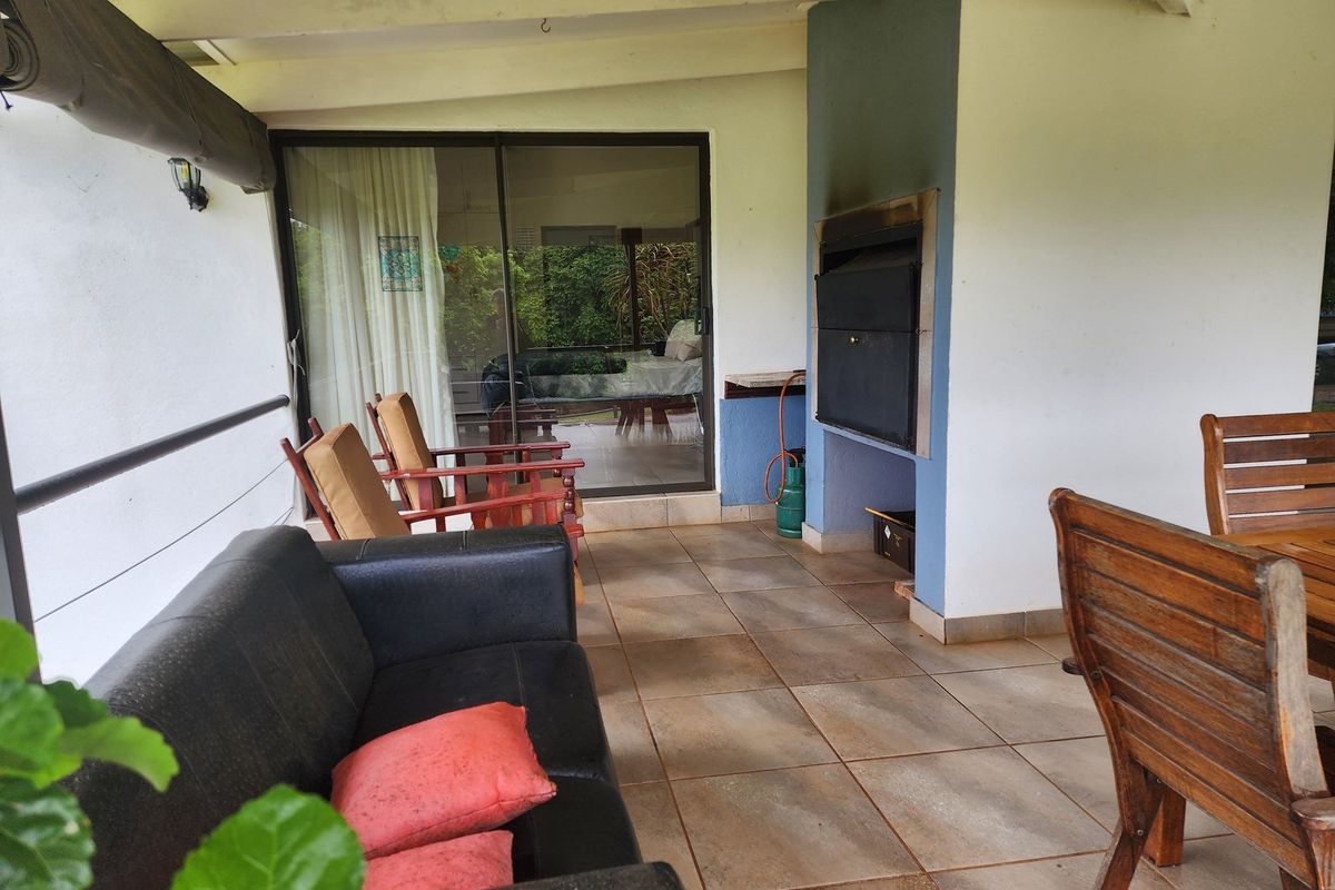 Sophisticated and Spacious 3-Bedroom Home with Exquisite Views and Exceptional Features - Photo 3