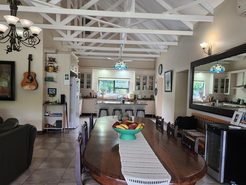 Sophisticated and Spacious 3-Bedroom Home with Exquisite Views and Exceptional Features - Photo 7