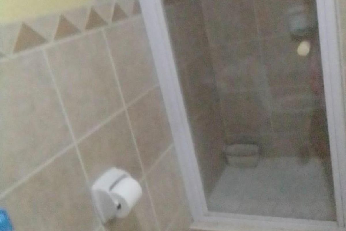 Spacious 2 Bedroom 1st Floor Townhouse - Photo 5