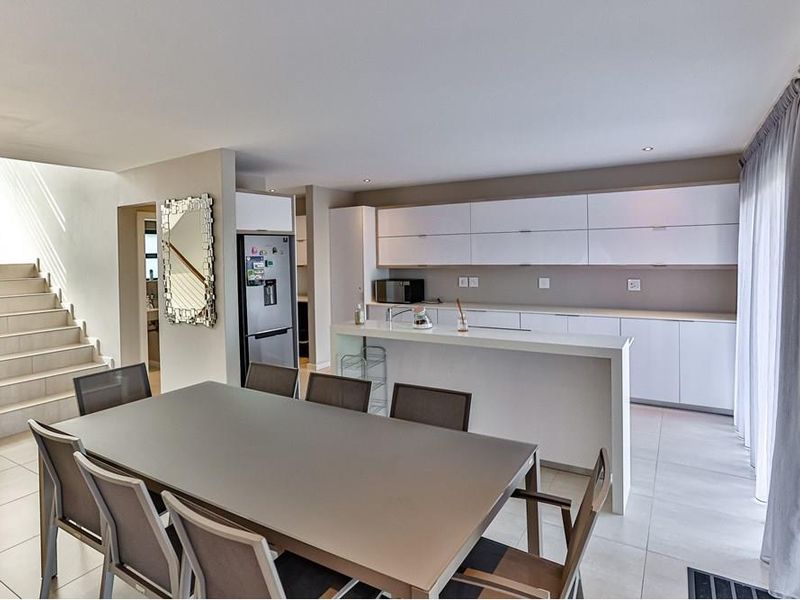 Stunning 4 Bedroom townhouse for sale in Zimbali Estate R5,995;000 - Photo 8