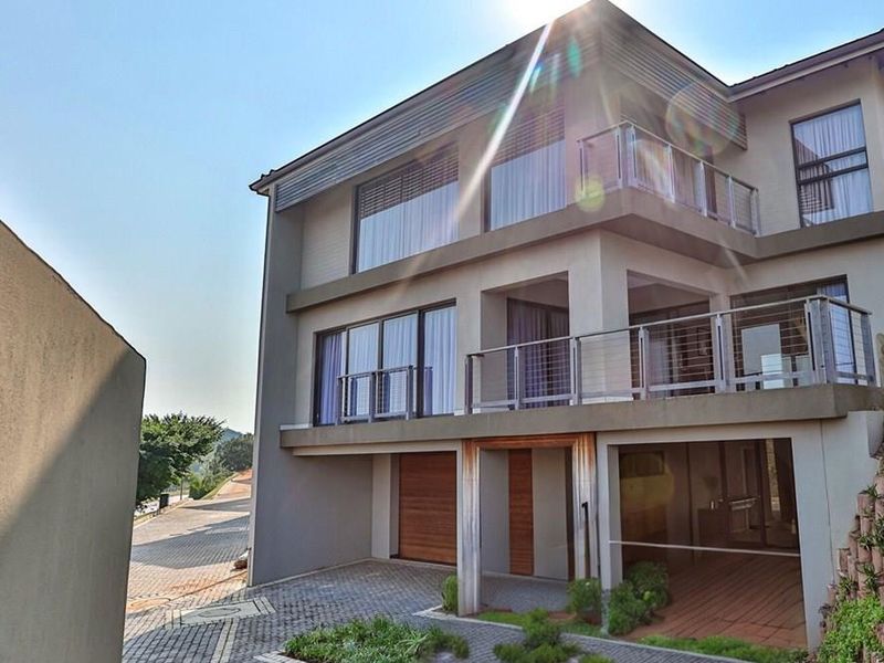 Stunning 4 Bedroom townhouse for sale in Zimbali Estate R5,995;000 - Photo 3