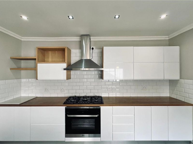 Luxury Living, Serene Surroundings... "sell you soon !" - Photo 10