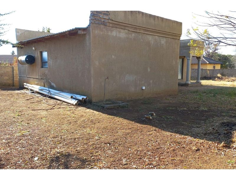 House For Sale in Deneysville - Photo 3