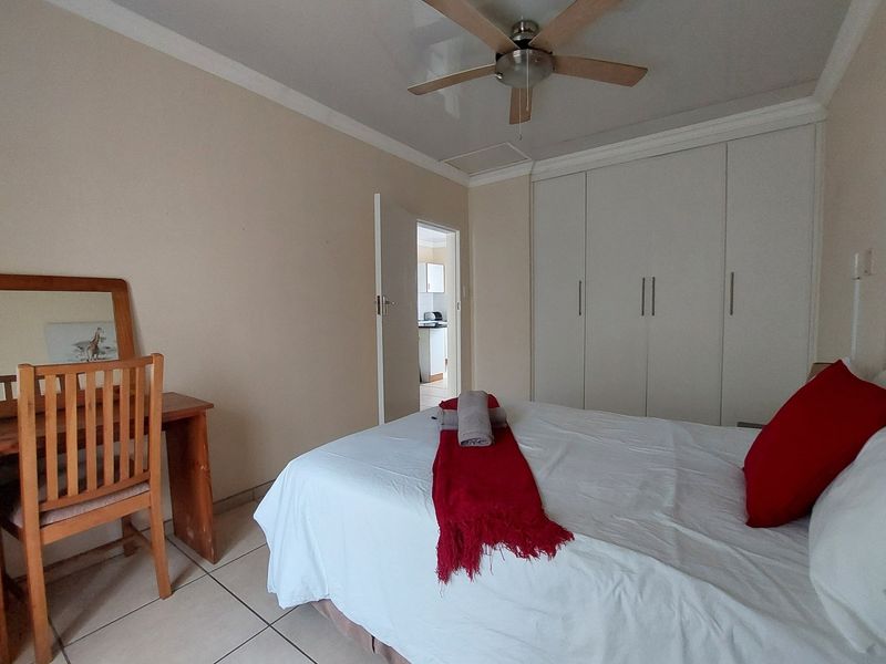 Be part of the St Lucia holiday hustle and bustle - Sleeps 4 - Photo 9