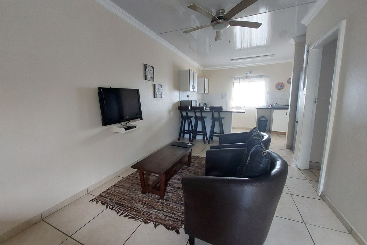 Be part of the St Lucia holiday hustle and bustle - Sleeps 4 - Photo 4