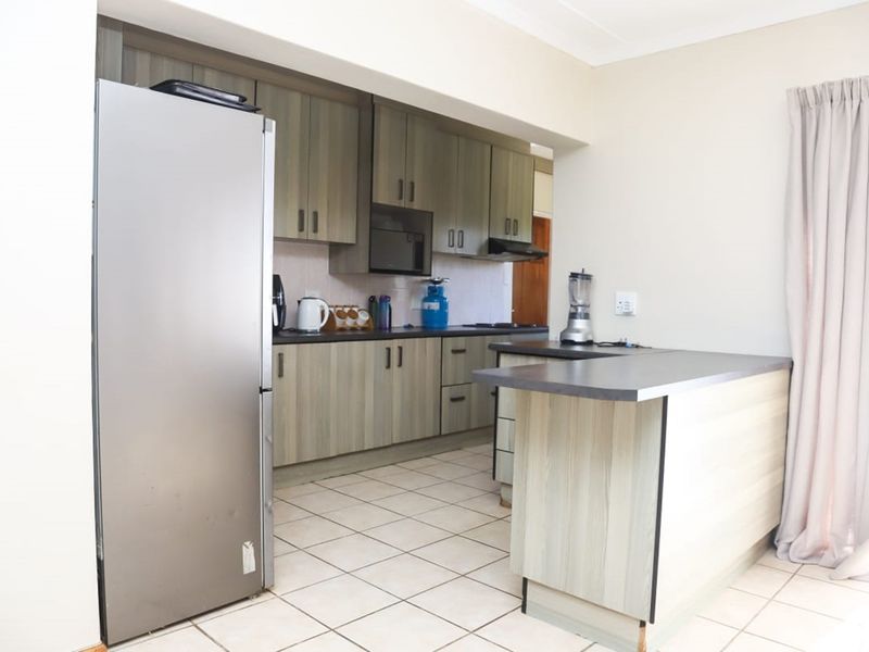 House For Sale in Gonubie, East London - Photo 6