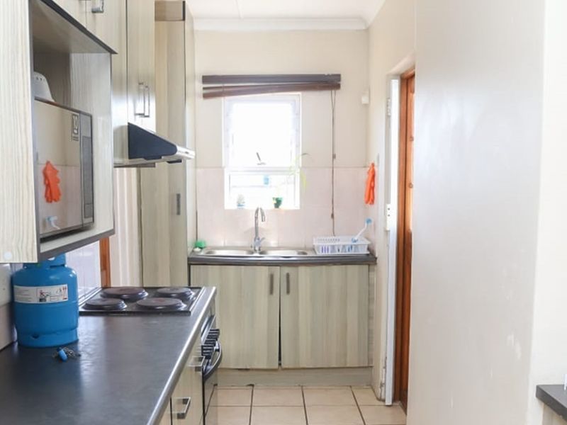 House For Sale in Gonubie, East London - Photo 9