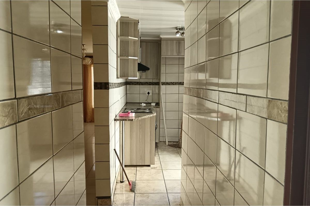 "Discover Elegance: Ormonde View Dream Home" - Photo 3