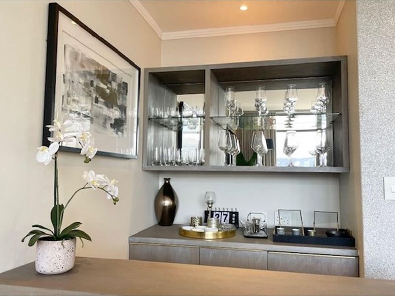 Beautifully fully furnished 2 bed apartment in Sandton! - Photo 7