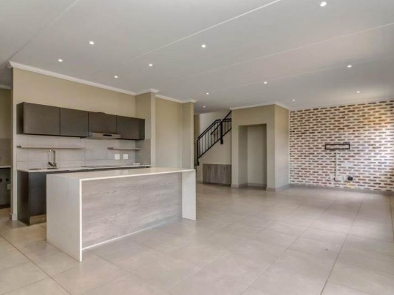 Discover Your Dream Home in Gauteng - Lion Pride 1.7million - Photo 3