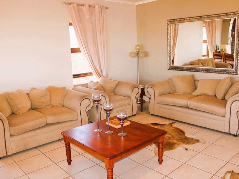 Coastal Comfort for the Whole Family - Photo 7