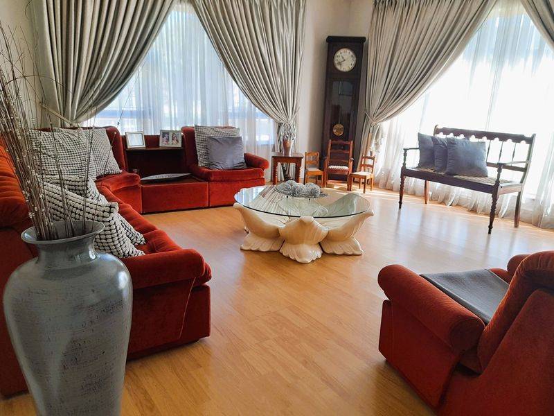 Coastal Comfort for the Whole Family - Photo 5