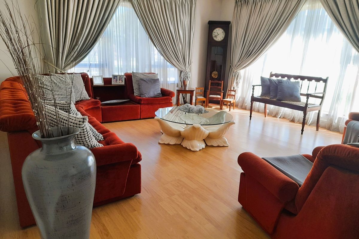 Coastal Comfort for the Whole Family - Photo 5