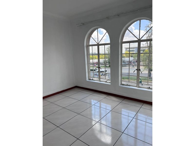 3 Bed,1 bath Loft apartment for rent in Noordwyk - Photo 9