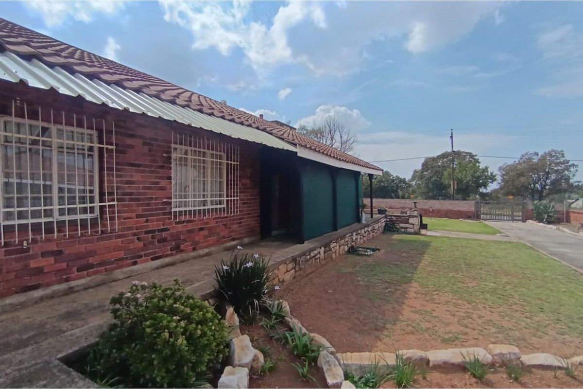 Price Drop !! Contact us today. - Photo 3