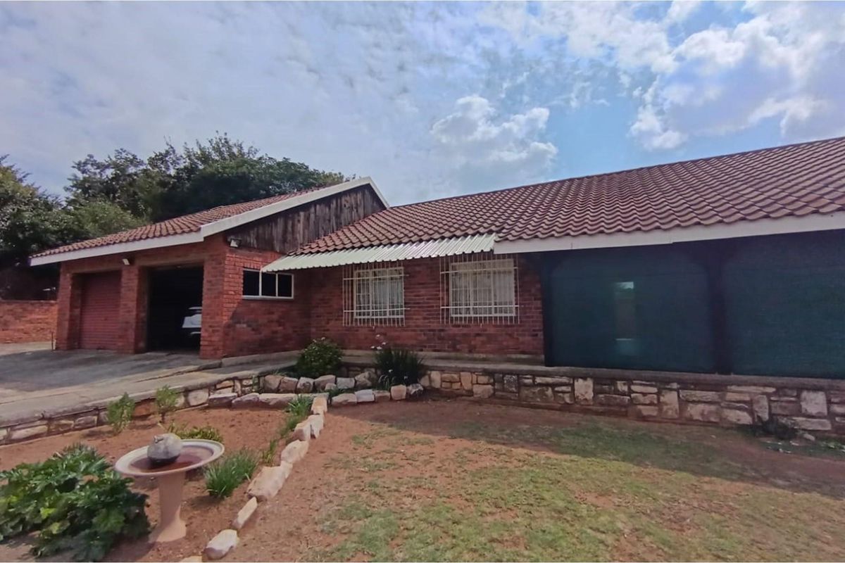 Price Drop !! Contact us today. - Photo 2