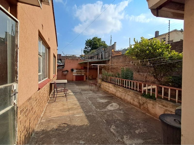 NEAT HOME! - Photo 10