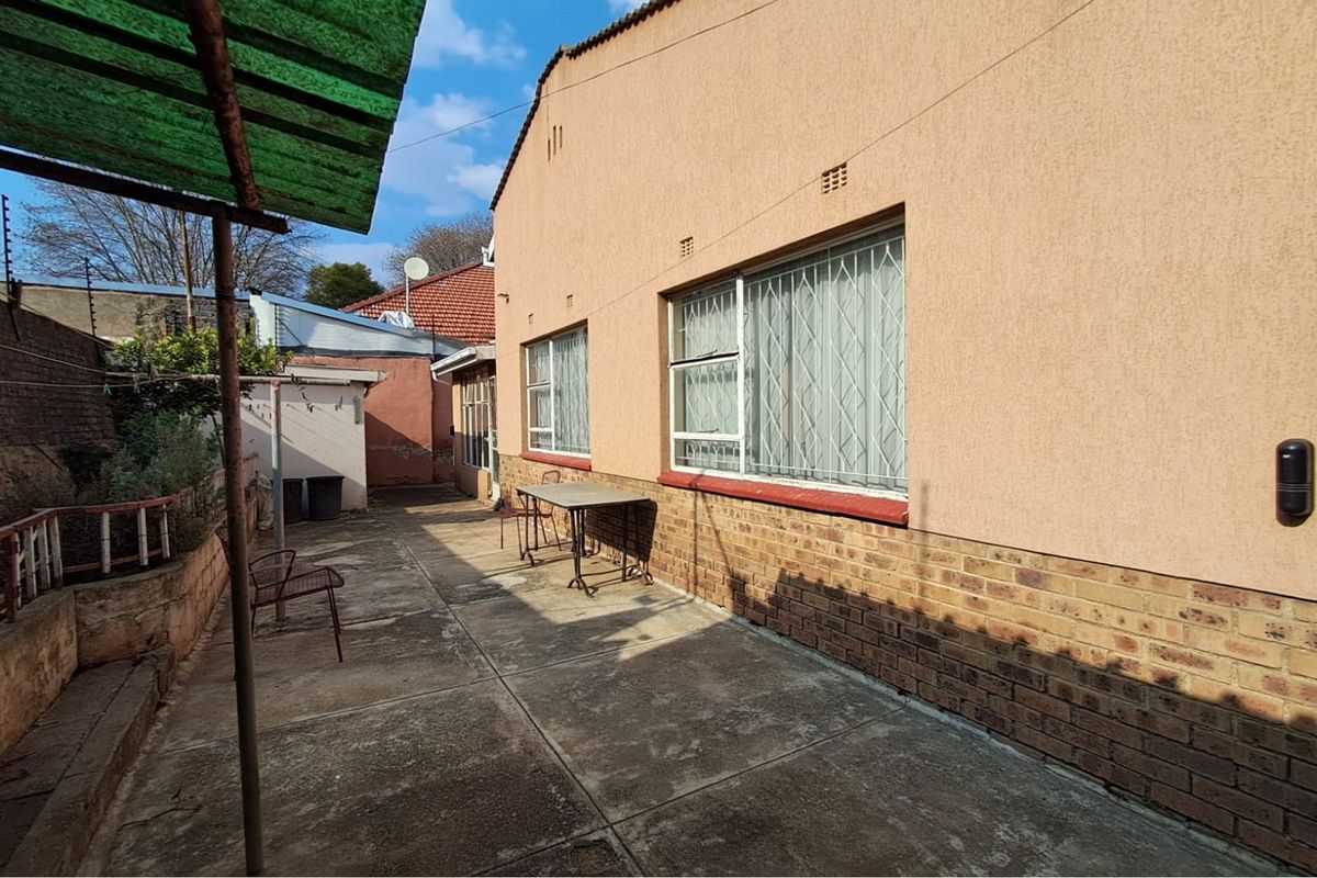 NEAT HOME! - Photo 4