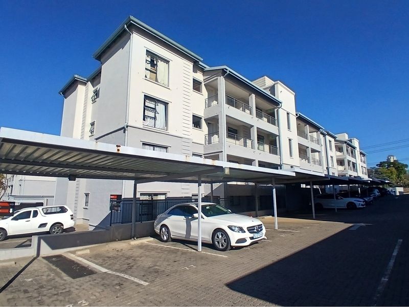 Stunning Top-Floor 2-Bedroom 2-bathroom top Unit for Sale - Photo 6