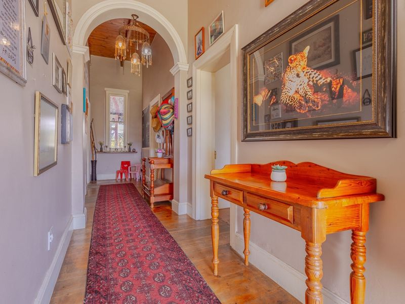 Victorian Homestead with Freestanding Cottage - Photo 4