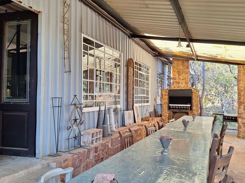 An Untamed Paradise...For the daring investor or passionate nature lover! - Photo 9