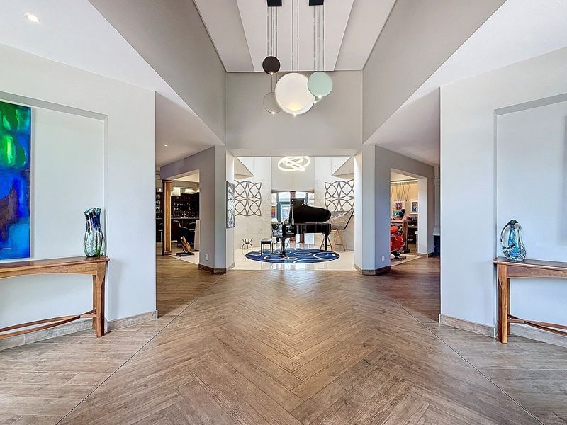 Flagship Mooikloof Equestrian Villa - Distinguished Off-Grid Luxury for the Elite Buyer - Photo 5