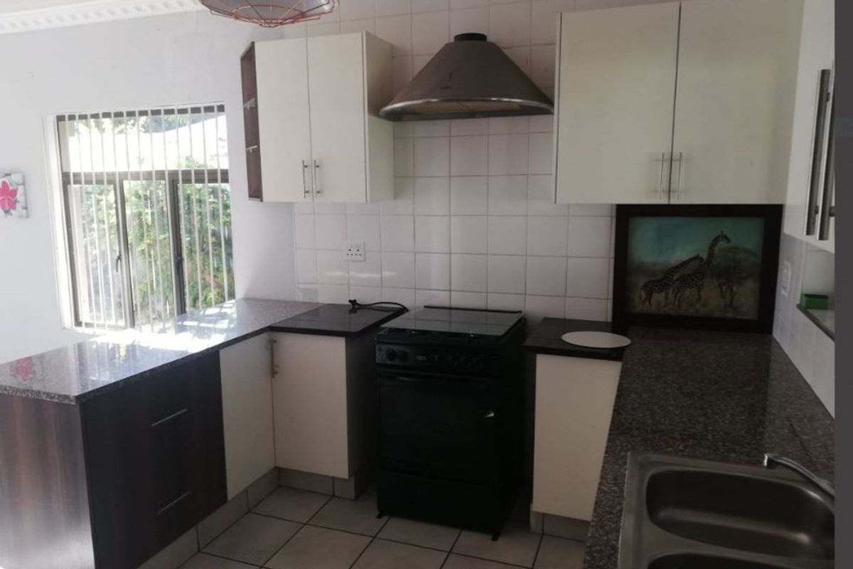 “Luxury in Harmony with Nature” - Photo 3