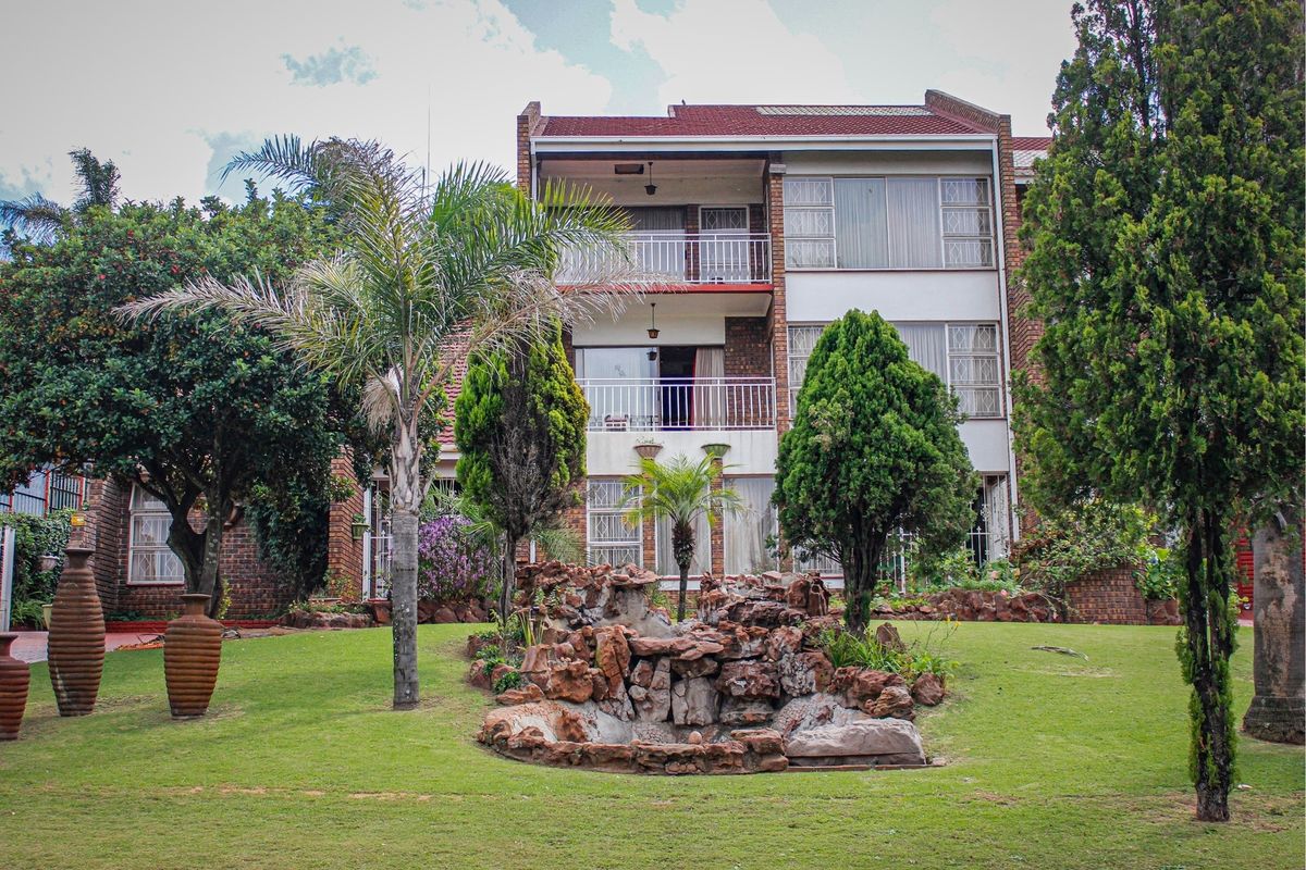 Spacious Hillside Retreat - Modernize or Enjoy as Is - Photo 2