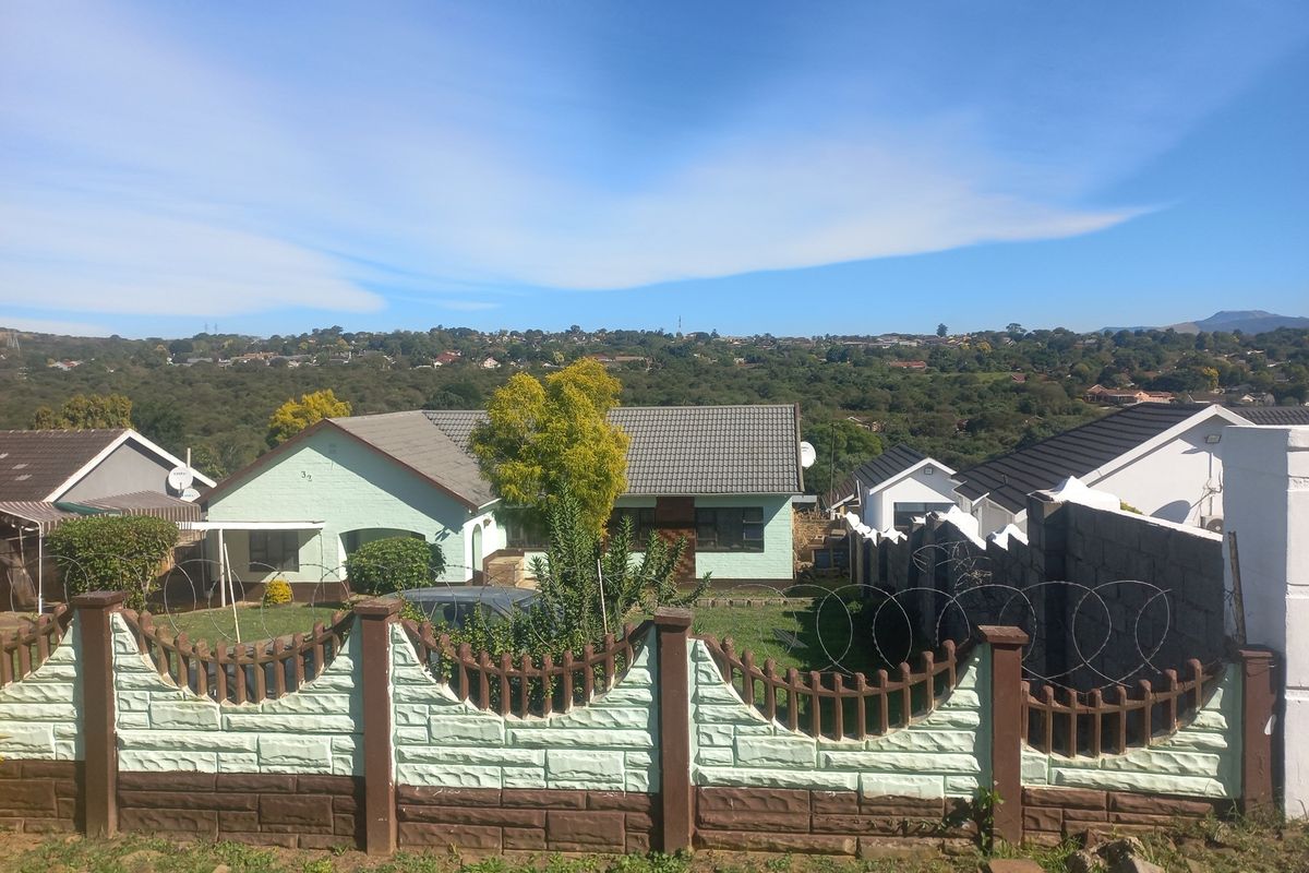 Family House - Photo 5