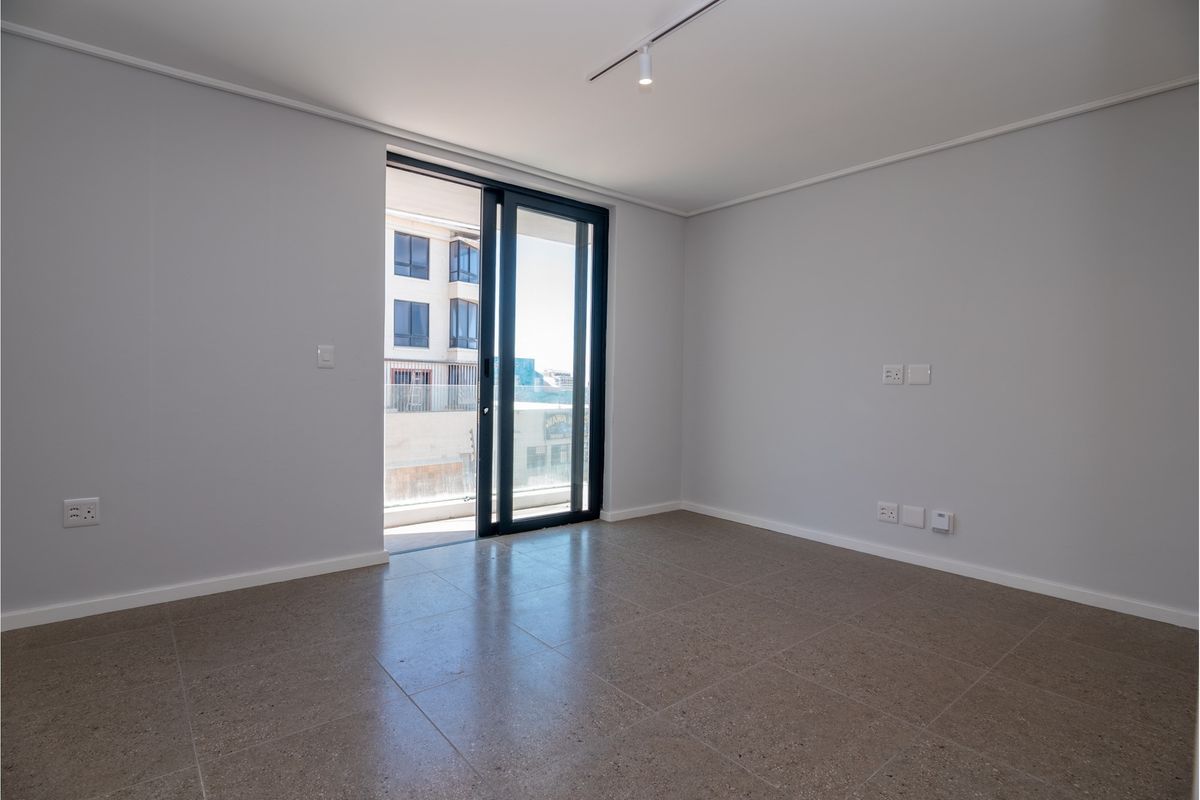 Modern 1-Bed Dream Home in Muizenberg Awaits - Photo 3