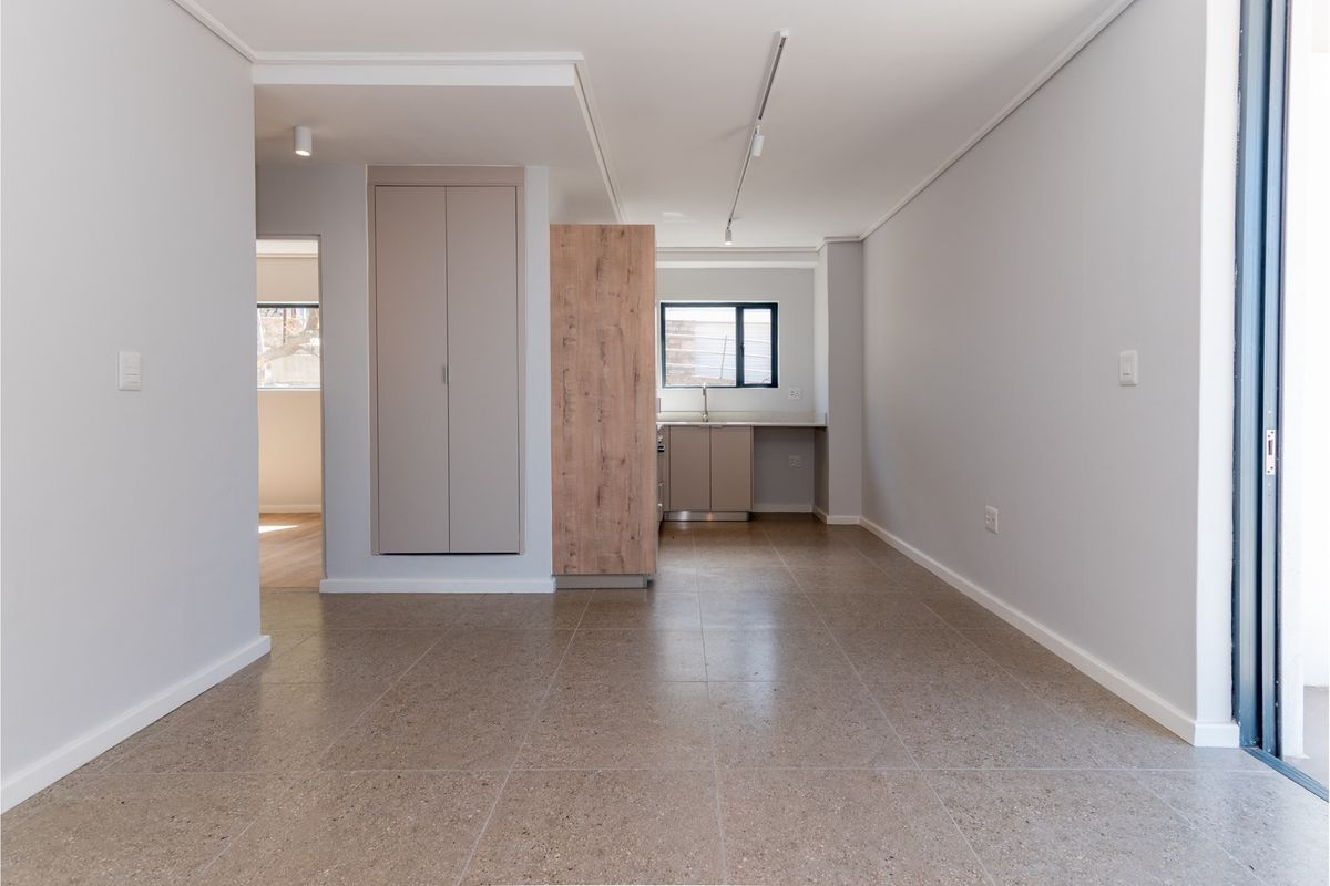 Modern 1-Bed Dream Home in Muizenberg Awaits - Photo 4