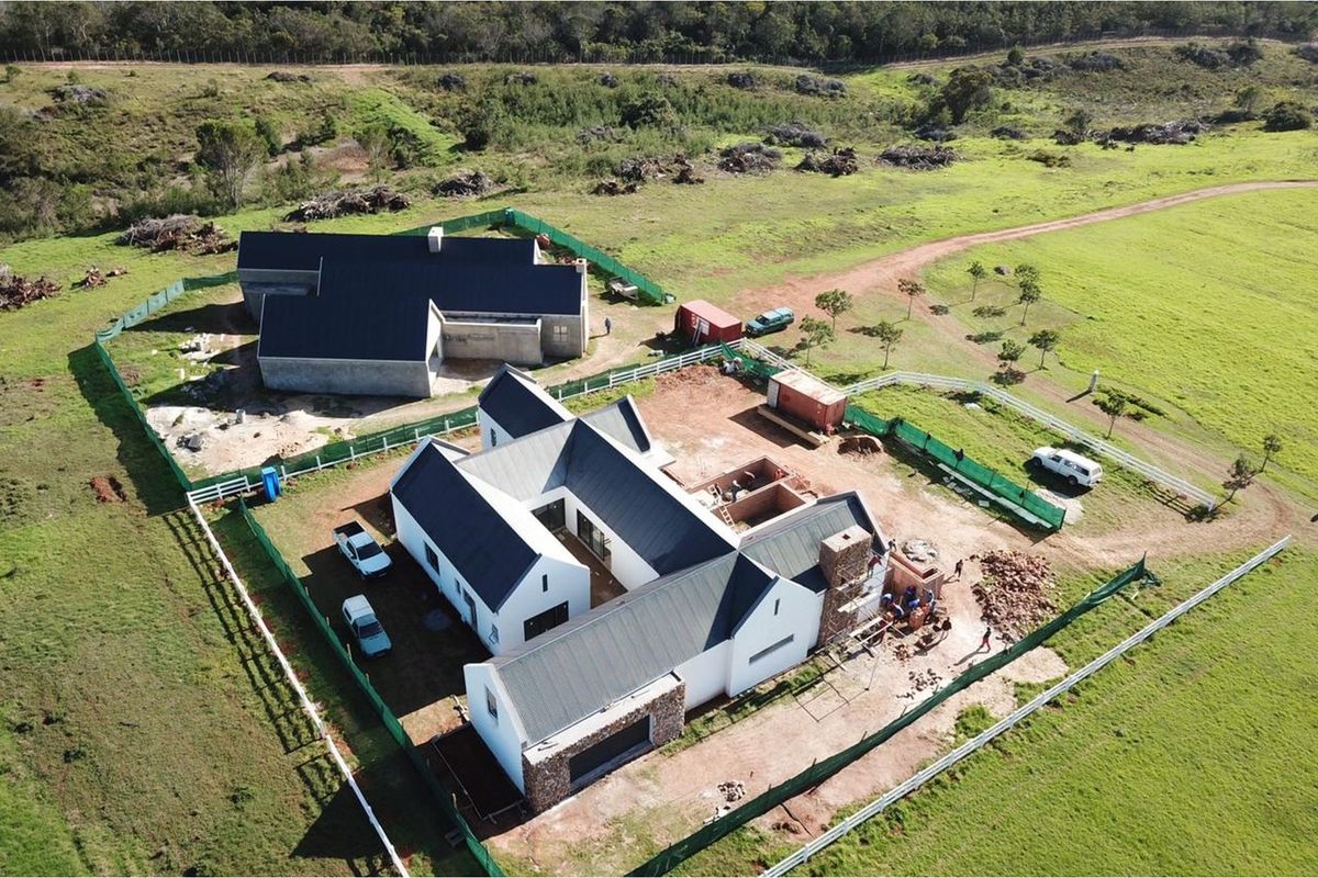 OWN A PIECE OF PARADISE IN JEFFREYS BAY! - Photo 2