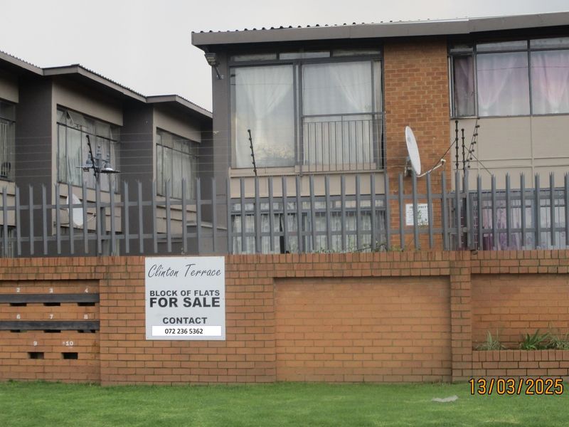 Block of Flats for Sale-Kempton Park/ PRICE REDUCED - Photo 2