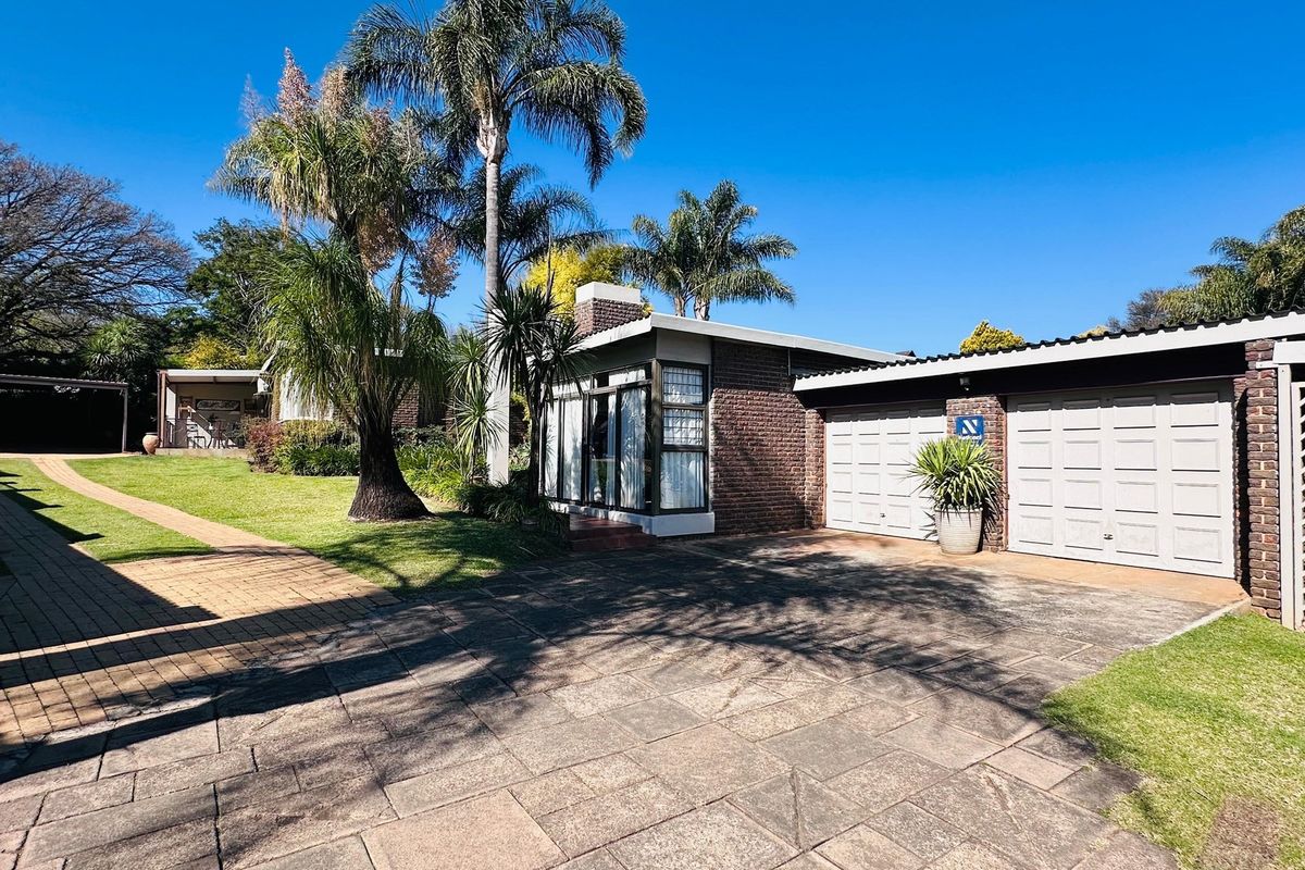 Luxury Investment Haven - Boutique Guesthouse and Townhouses in Hutten Heights. - Photo 2