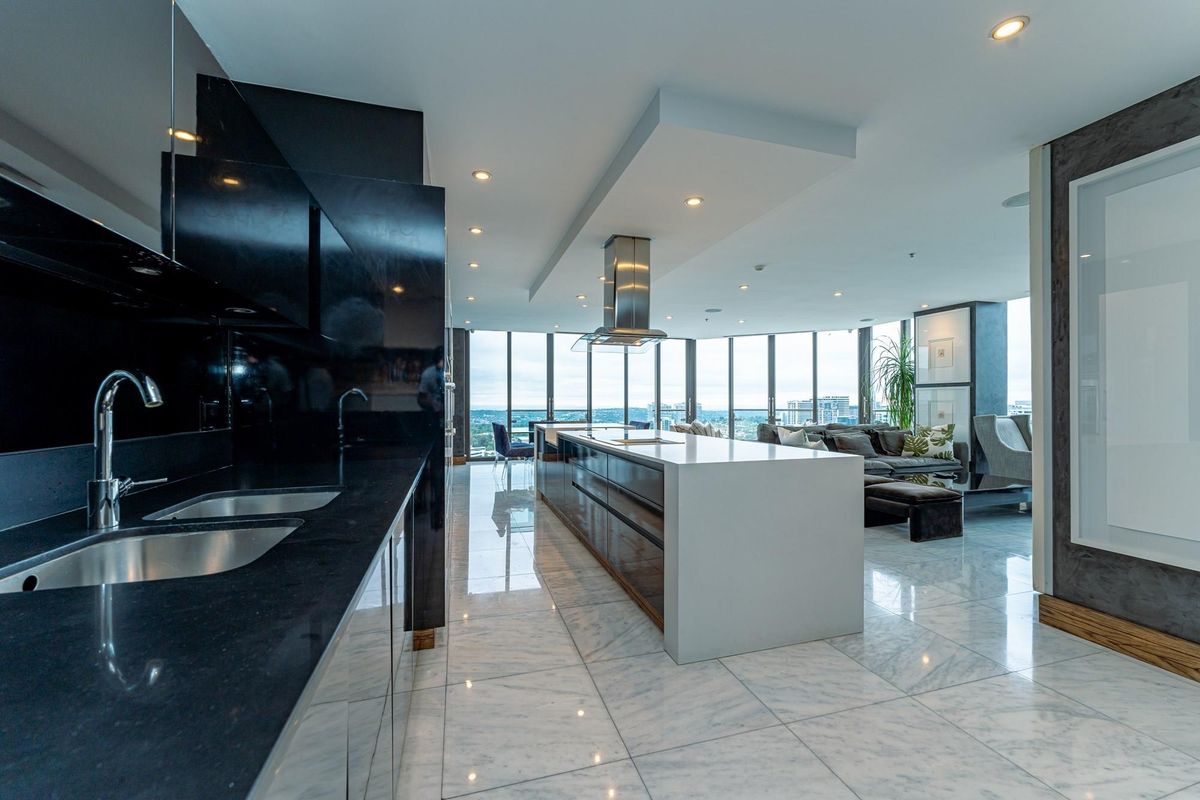 2 bedroom apartment for sale Michelangelo towers - Photo 3