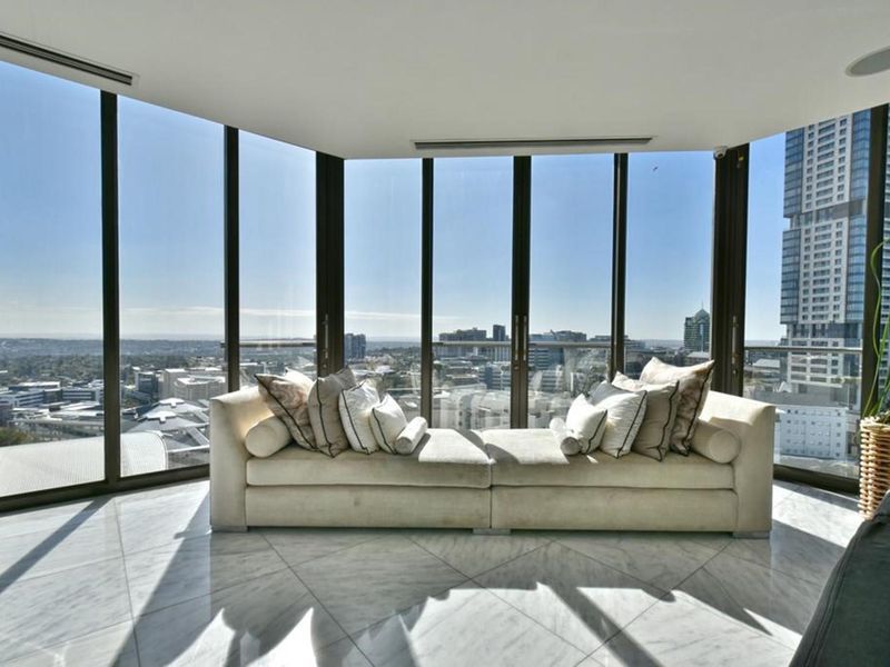 2 bedroom apartment for sale Michelangelo towers - Photo 2