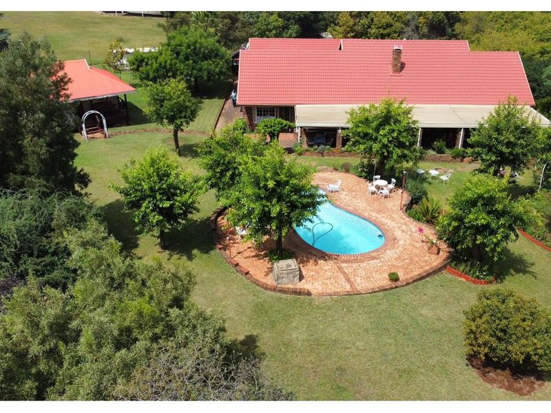 Small Holding for sale in Die Hoewes. - Photo 2